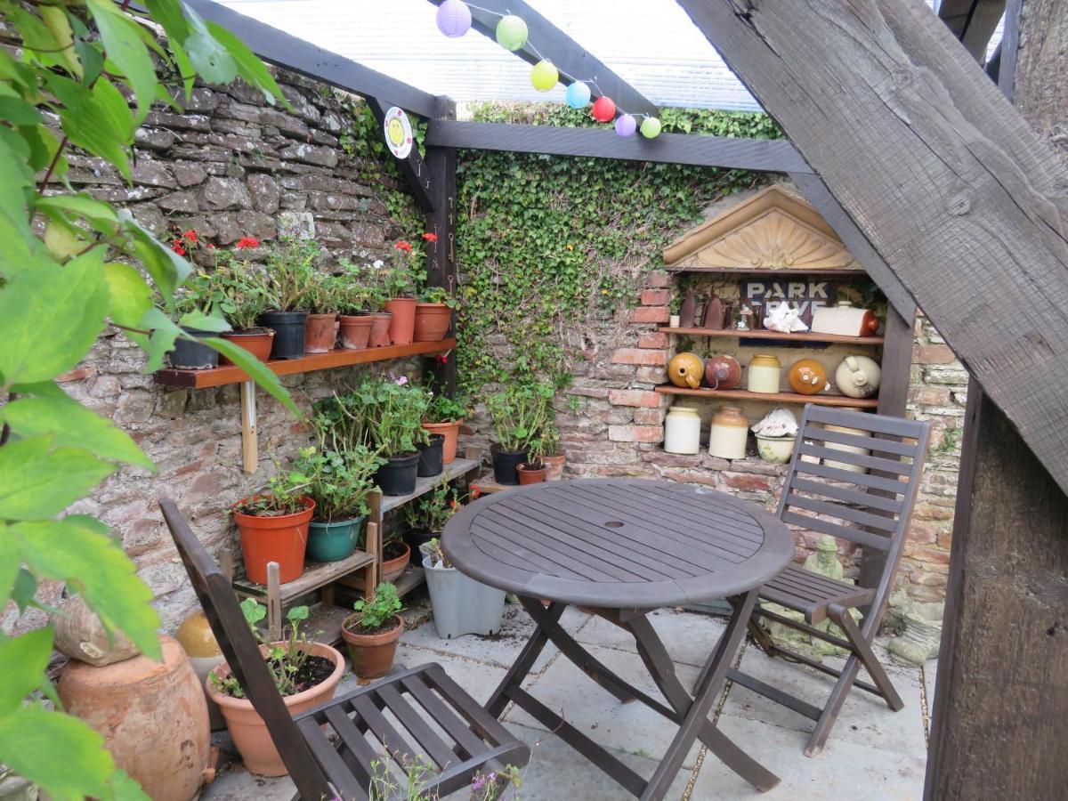 Little Orchard Apartment Pont Yates Екстериор снимка