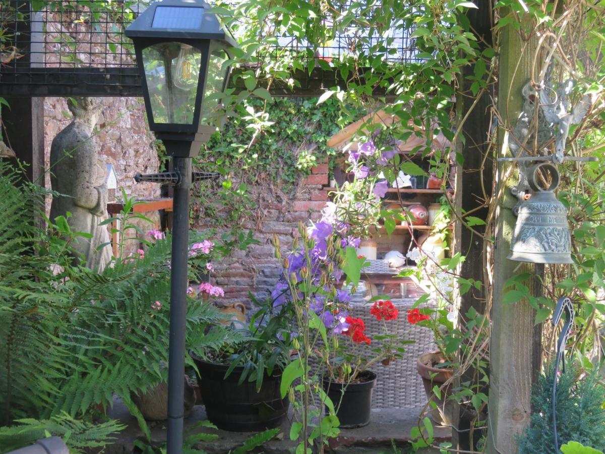 Little Orchard Apartment Pont Yates Екстериор снимка